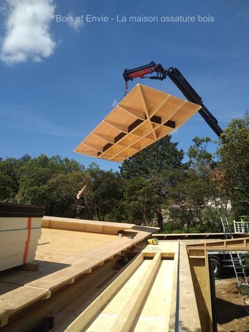 Construction de deux maisons en une en ossature bois dans le Gard à Nîmes