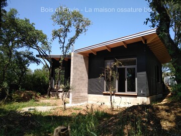 Construction de deux maisons en une en ossature bois dans le Gard à Nîmes